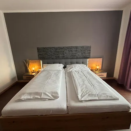 Hoogerland Konukevi Velden am Wörthersee